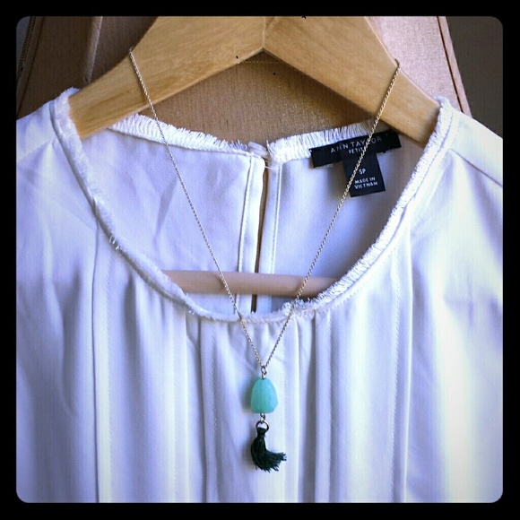 $25/2 Anthropologie Green Stone Tassel Necklace - Picture 3 of 4